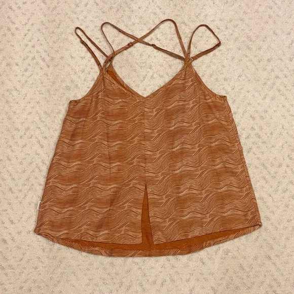 RVCA Strappy Cami Tank Top NEW Womens XS Camel Tan Ripple Wavy Lines Summer Gift - Picture 3 of 8